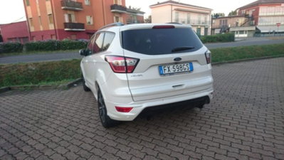 Ford Kuga 1.5 EcoBoost 120 CV S&S 2WD ST-Line (4)