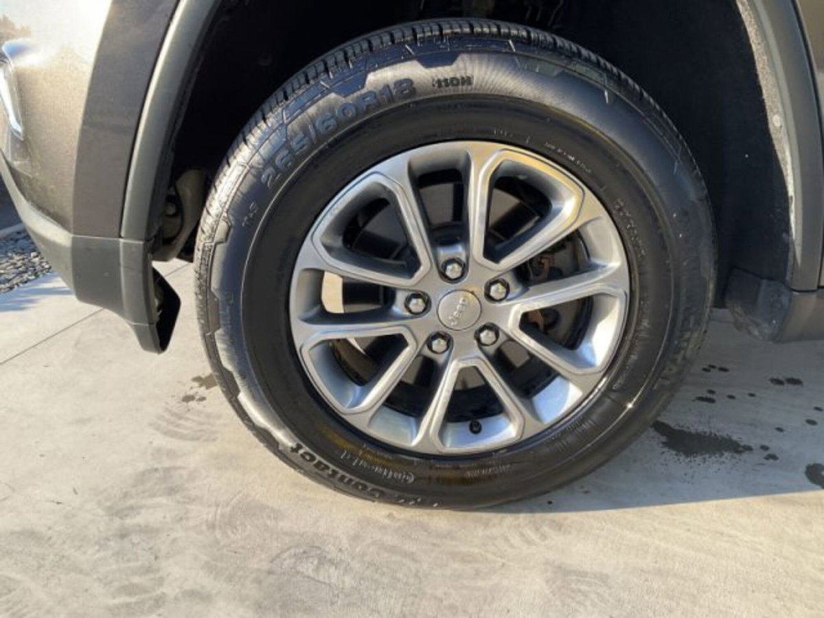 Jeep Grand Cherokee 3.0 V6 CRD Multijet II Laredo (8)