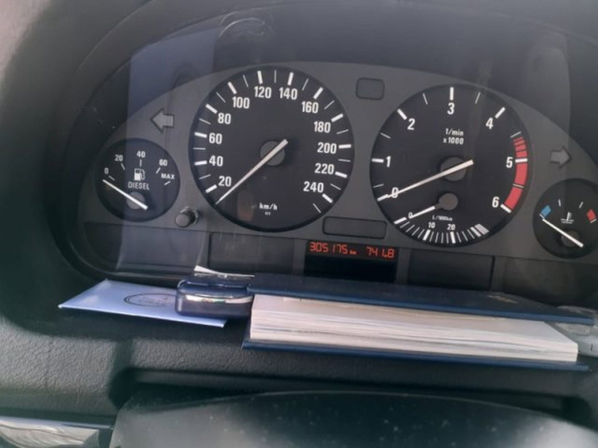 BMW X5 3.0d cat Futura (8)