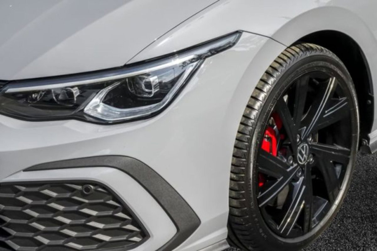 Volkswagen Golf 2.0 TSI GTI DSG (8)