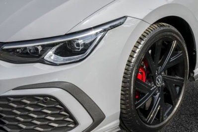 Volkswagen Golf 2.0 TSI GTI DSG (8)