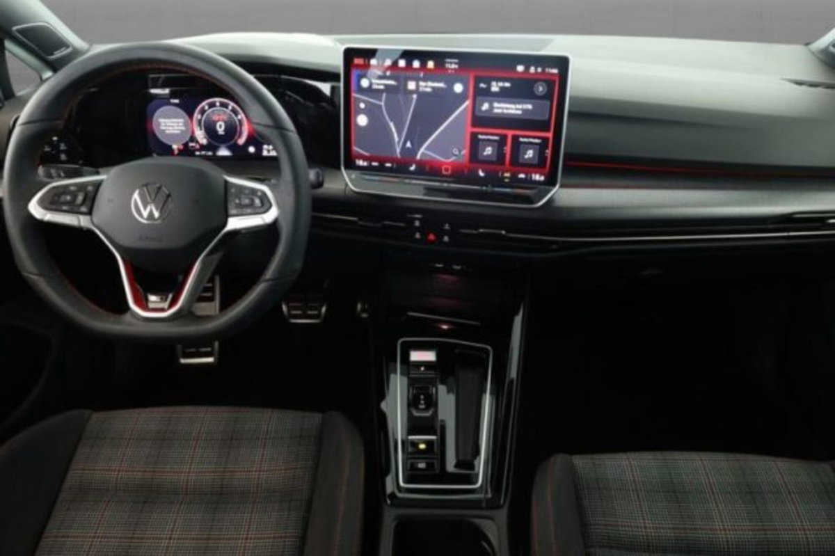 Volkswagen Golf 2.0 tsi GTI 265cv dsg (6)