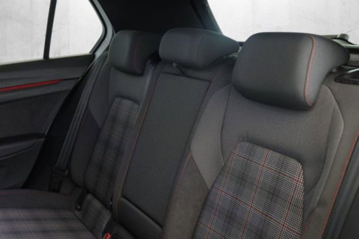 Volkswagen Golf 2.0 tsi GTI 265cv dsg (8)