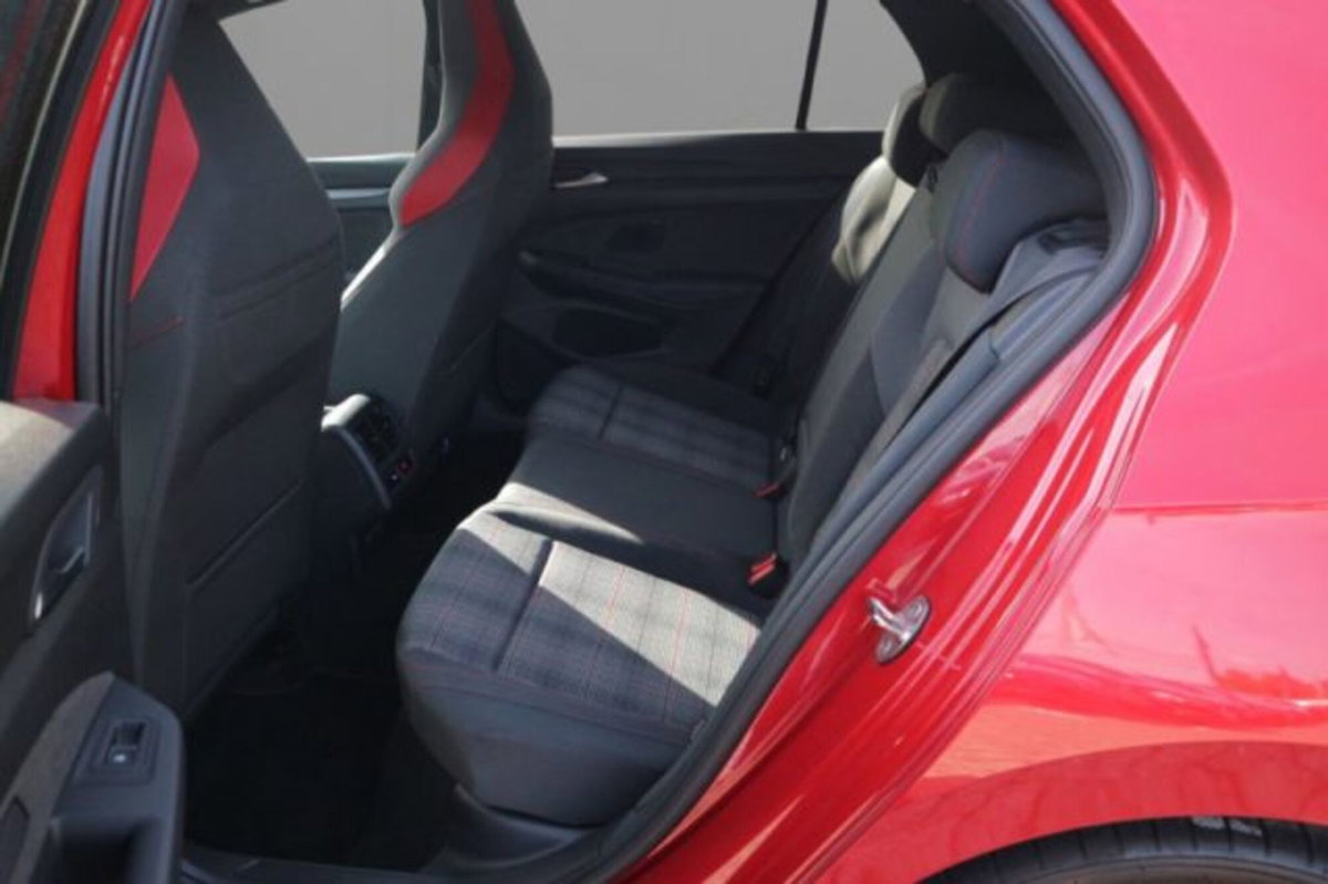 Volkswagen Golf 2.0 tsi GTI 265cv dsg (7)