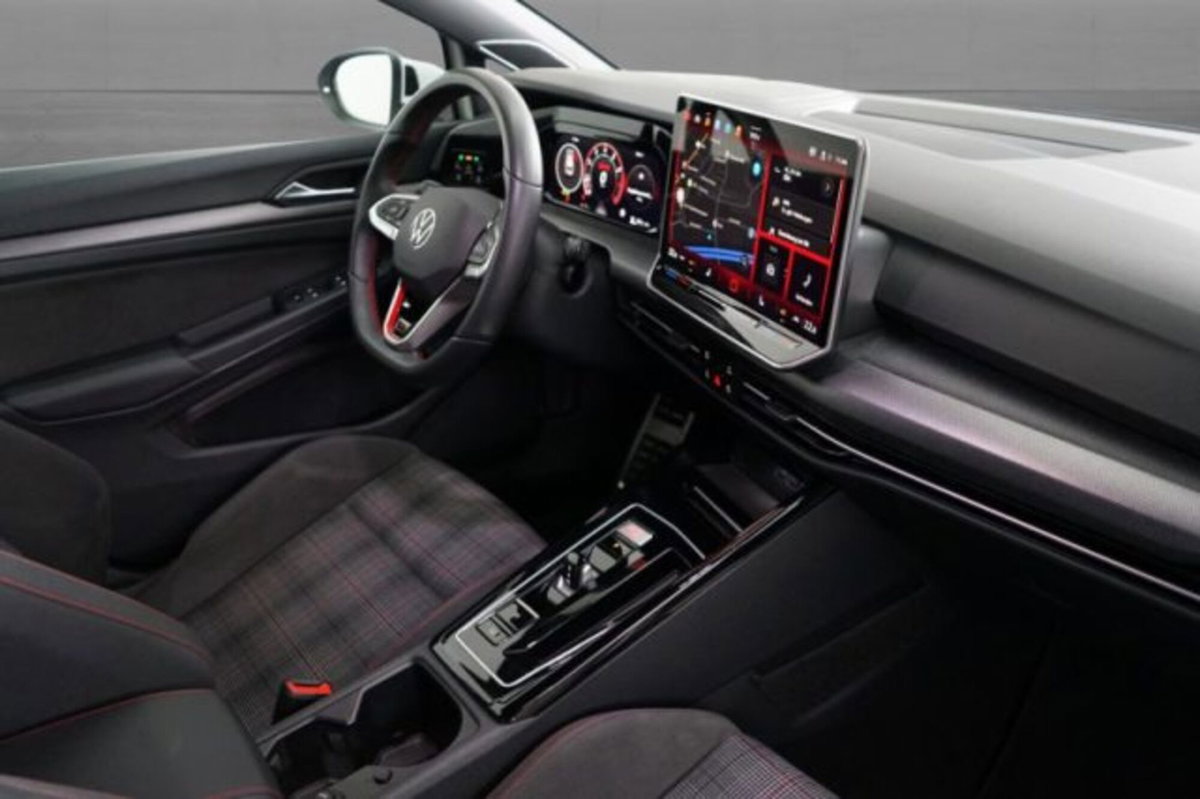 Volkswagen Golf 2.0 tsi GTI 265cv dsg (4)