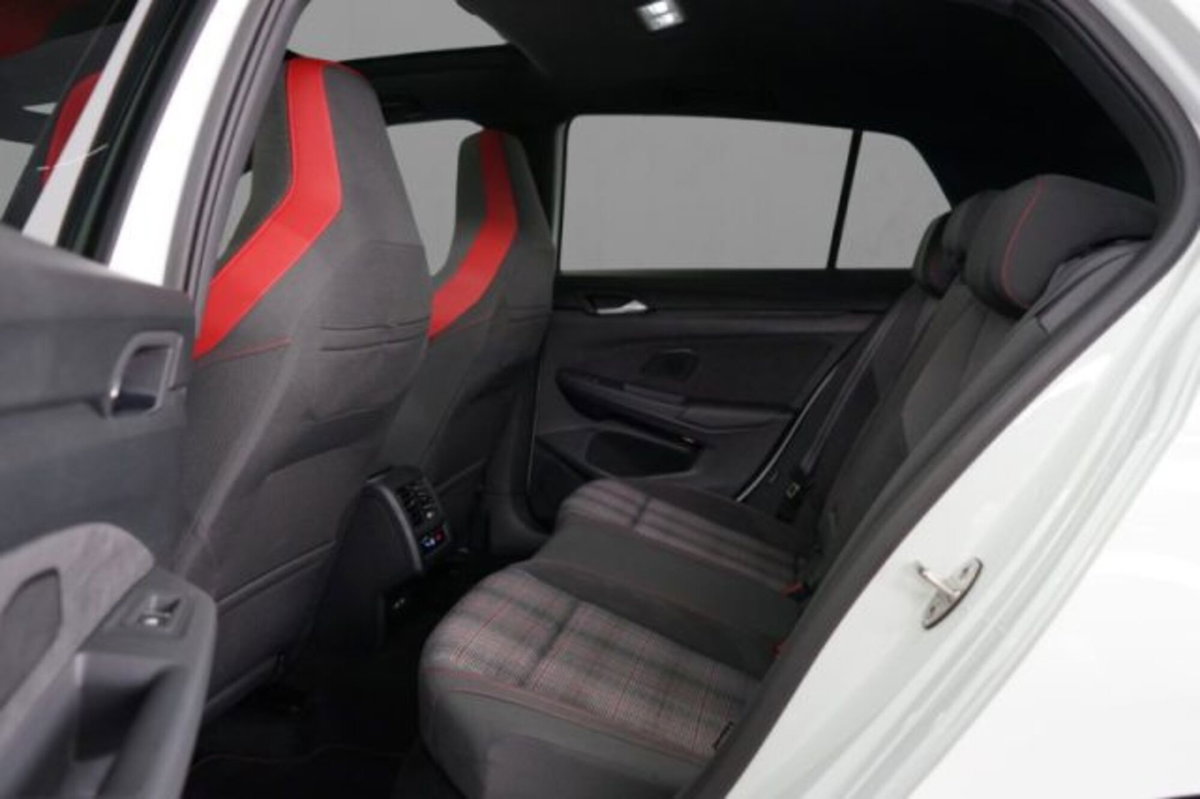 Volkswagen Golf 2.0 tsi GTI 265cv dsg (7)