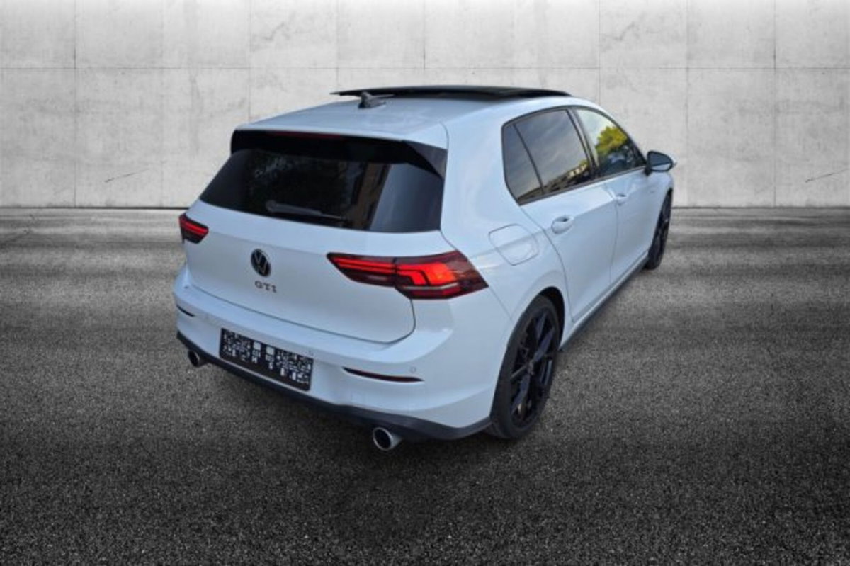 Volkswagen Golf 2.0 tsi GTI 265cv dsg (2)