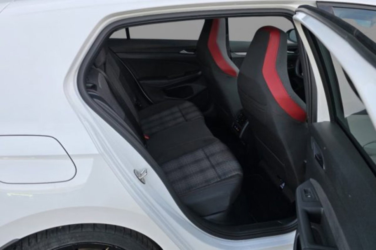 Volkswagen Golf 2.0 tsi GTI 265cv dsg (7)