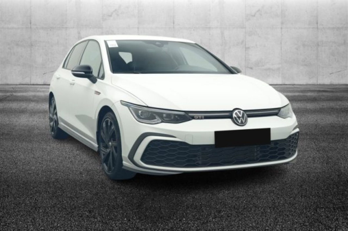 Volkswagen Golf 2.0 TSI GTI DSG (2)