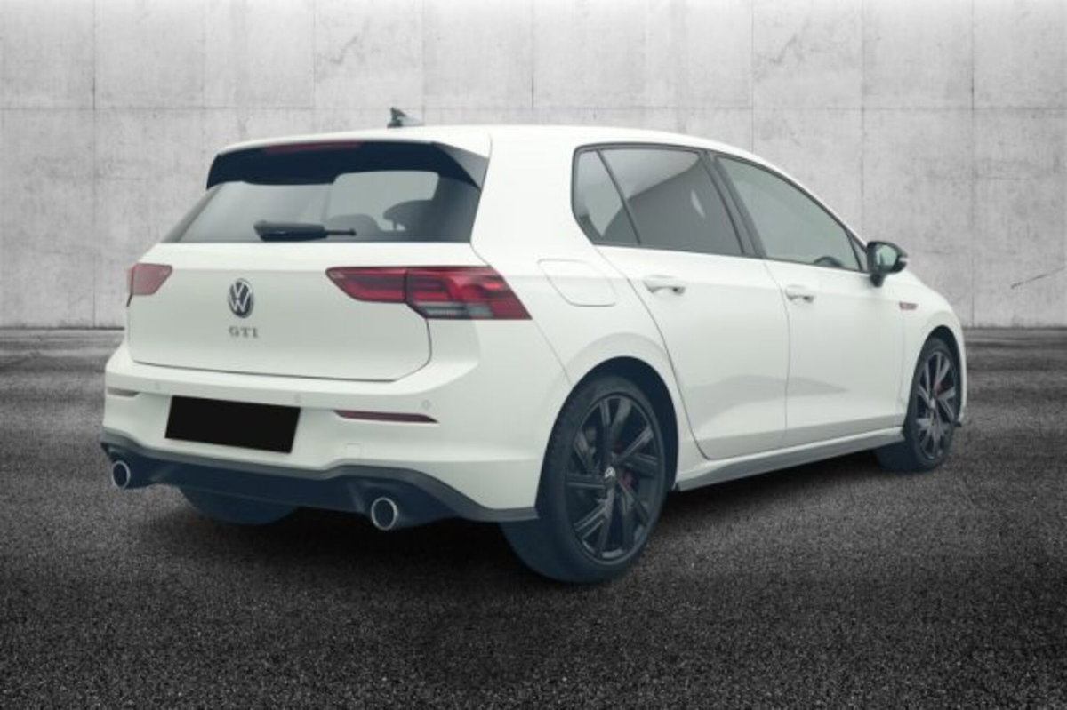 Volkswagen Golf 2.0 TSI GTI DSG (3)