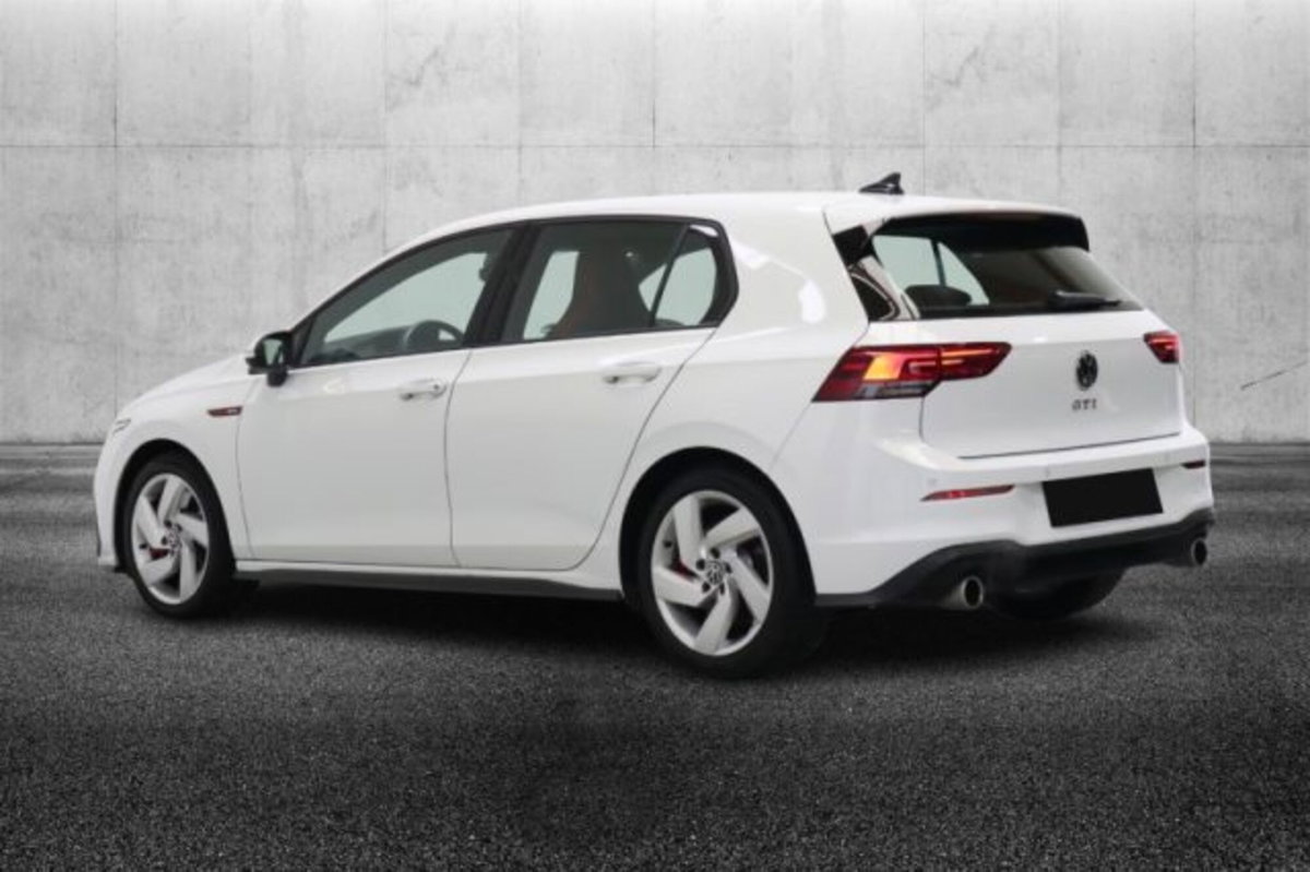 Volkswagen Golf 2.0 TSI GTI DSG (4)