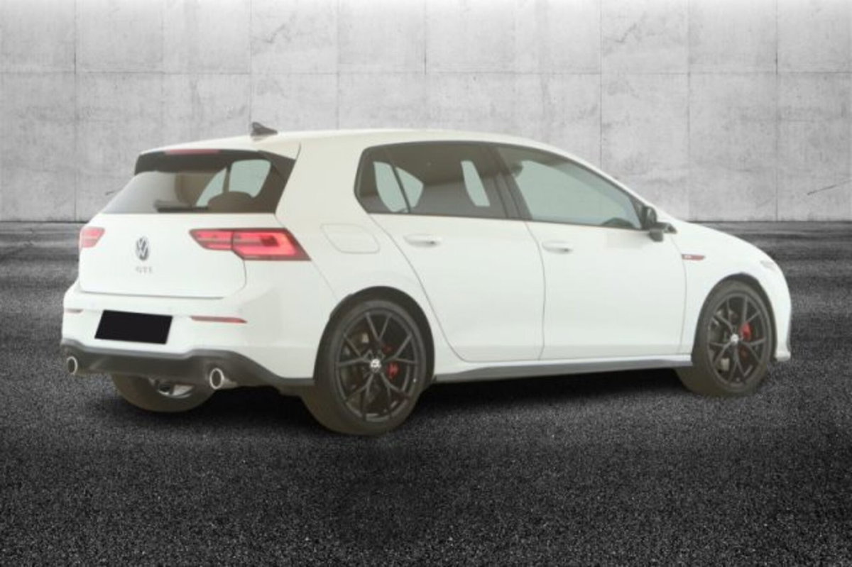 Volkswagen Golf 2.0 TSI GTI DSG (2)