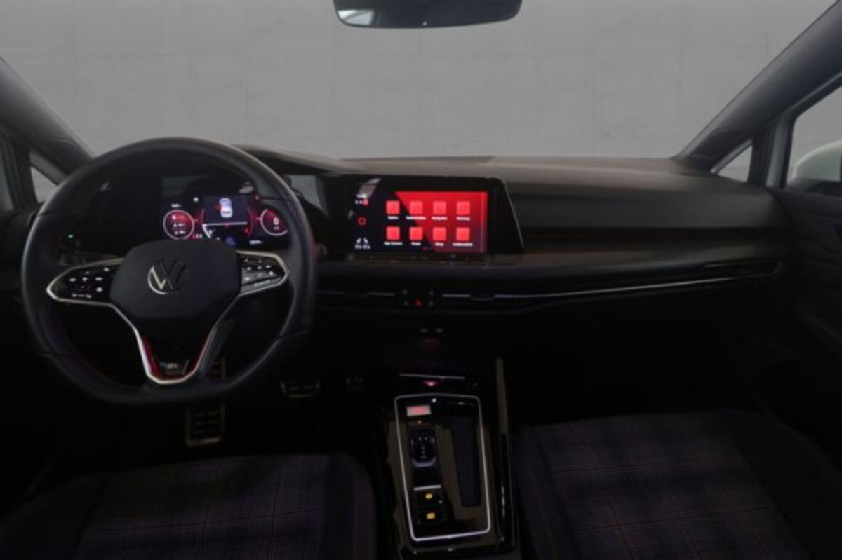 Volkswagen Golf 2.0 TSI GTI DSG (6)