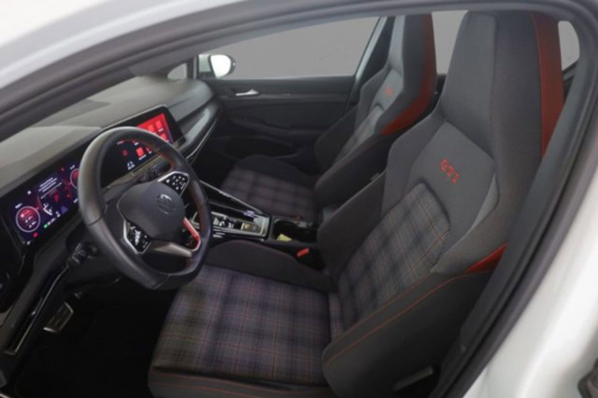 Volkswagen Golf 2.0 TSI GTI DSG (7)