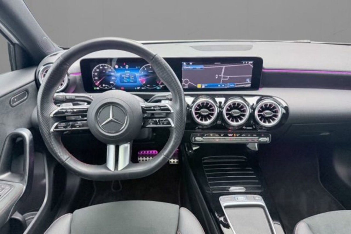 Mercedes-Benz Classe A 250 AMG Line Premium Plus 4matic auto (6)