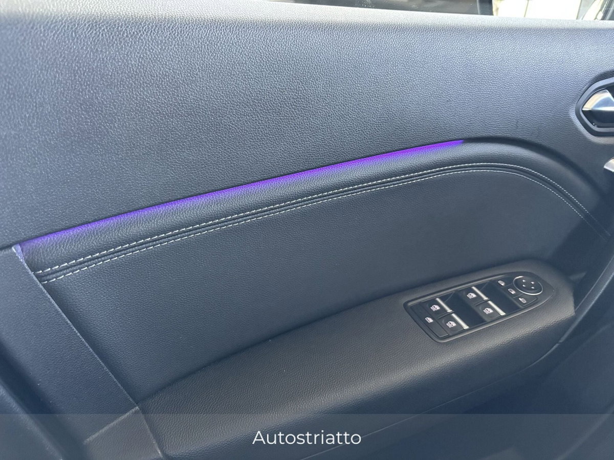 Renault Captur Full Hybrid E-Tech 145 CV Techno (15)