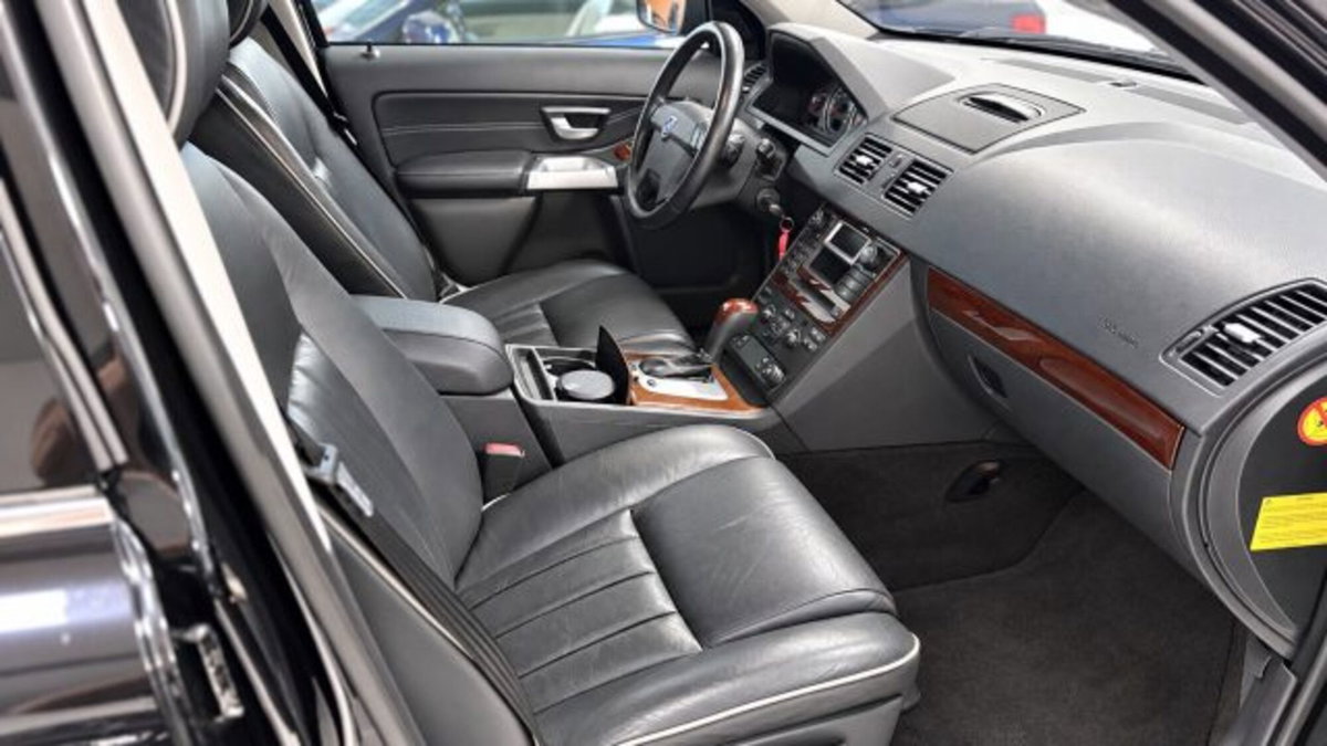 Volvo XC90 2.9 turbo aut. AWD T6 Executive (7)