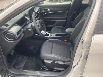 Jeep Avenger 1.2 turbo e-hybrid mhev Summit fwd 110cv edct6 (17)