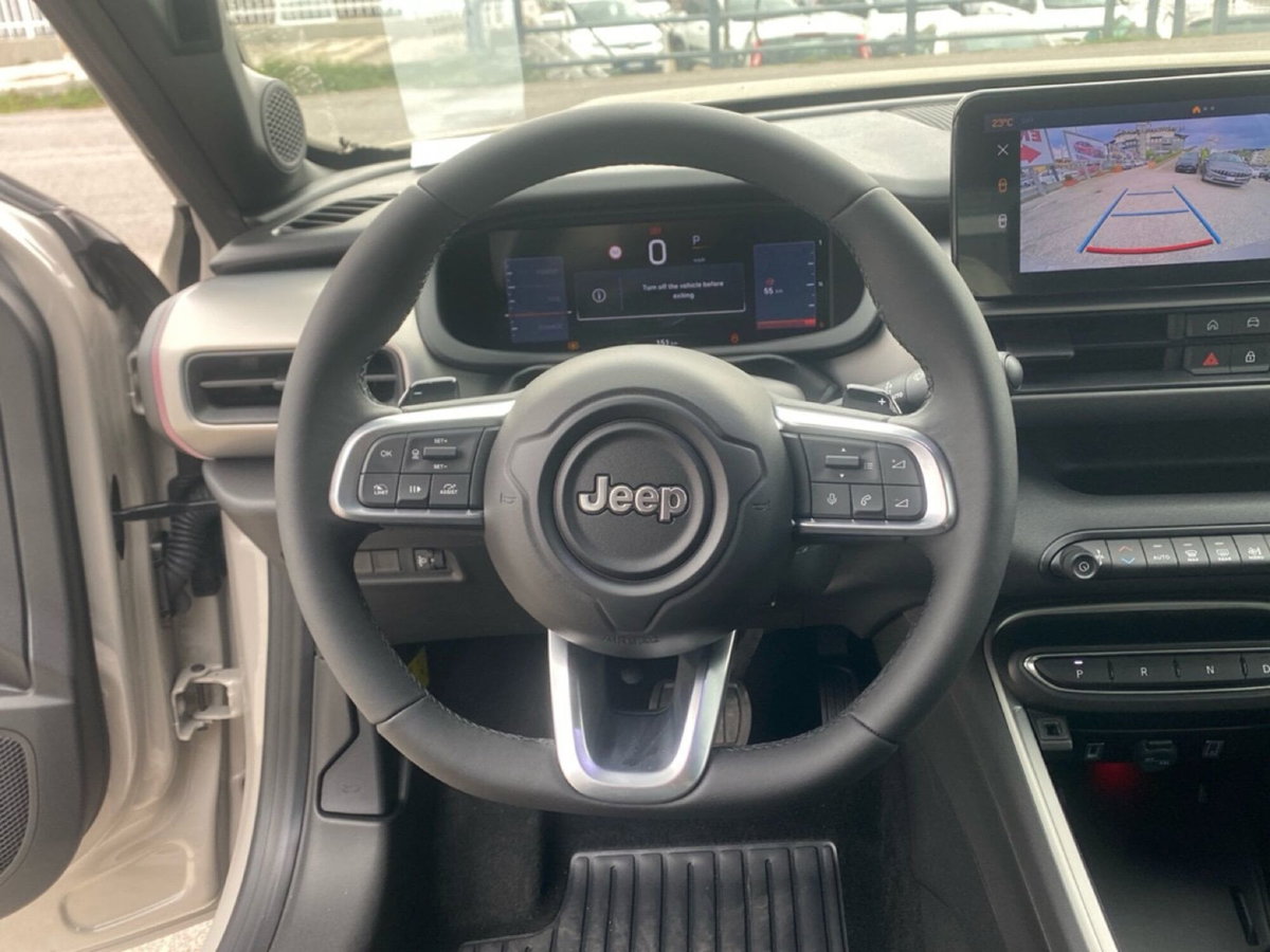 Jeep Avenger 1.2 turbo e-hybrid mhev Summit fwd 110cv edct6 (20)