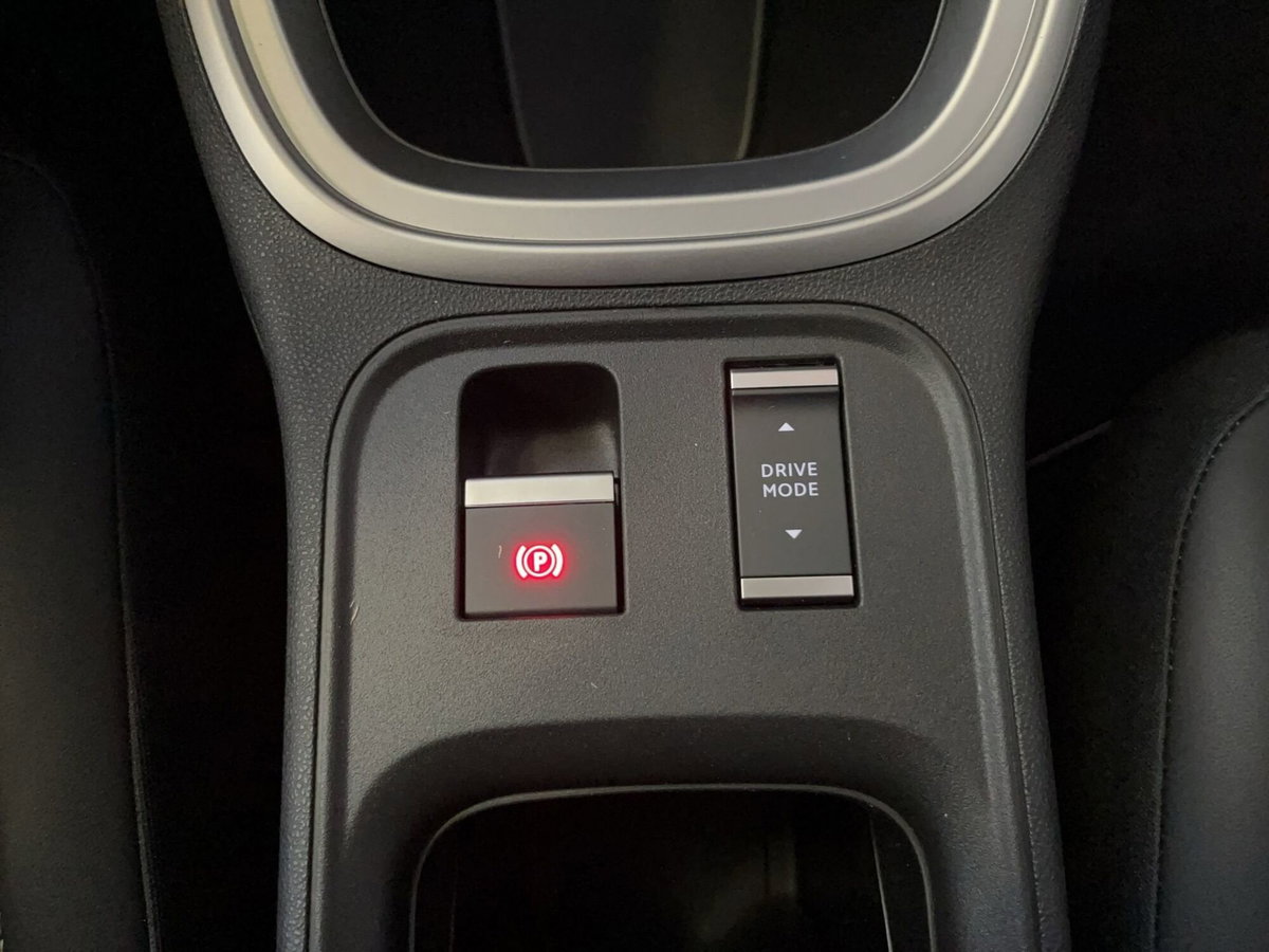 Jeep Avenger 1.2 turbo e-hybrid mhev Altitude fwd 110cv edct6 (16)