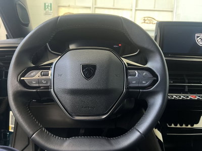 Peugeot 2008 1.2 puretech Allure s&s 100cv (10)