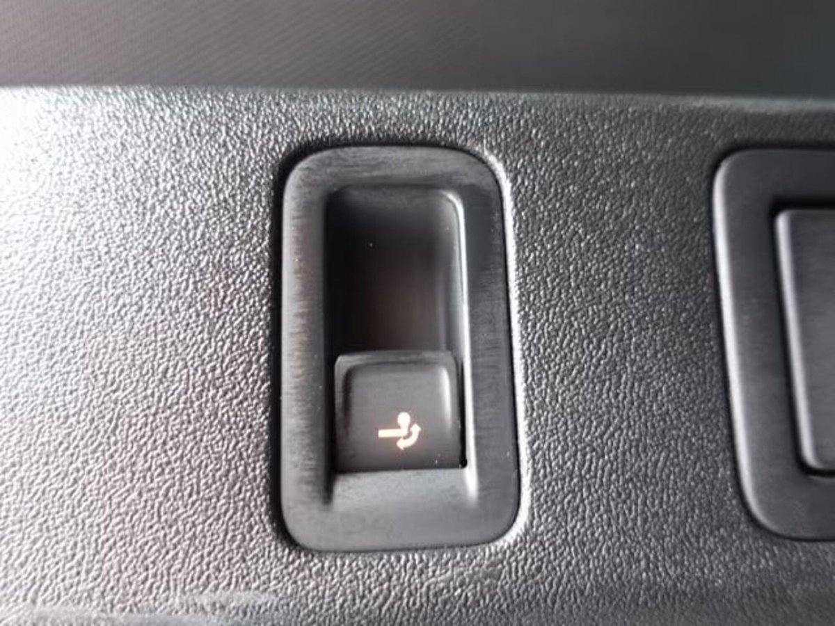 Volkswagen Tiguan 2.0 tdi R-Line 4motion 193cv dsg (17)