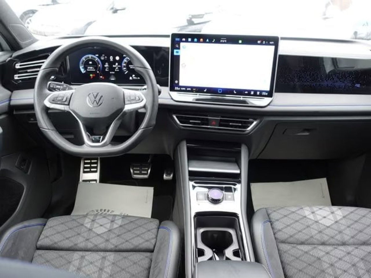 Volkswagen Tiguan 2.0 tdi R-Line 4motion 193cv dsg (6)