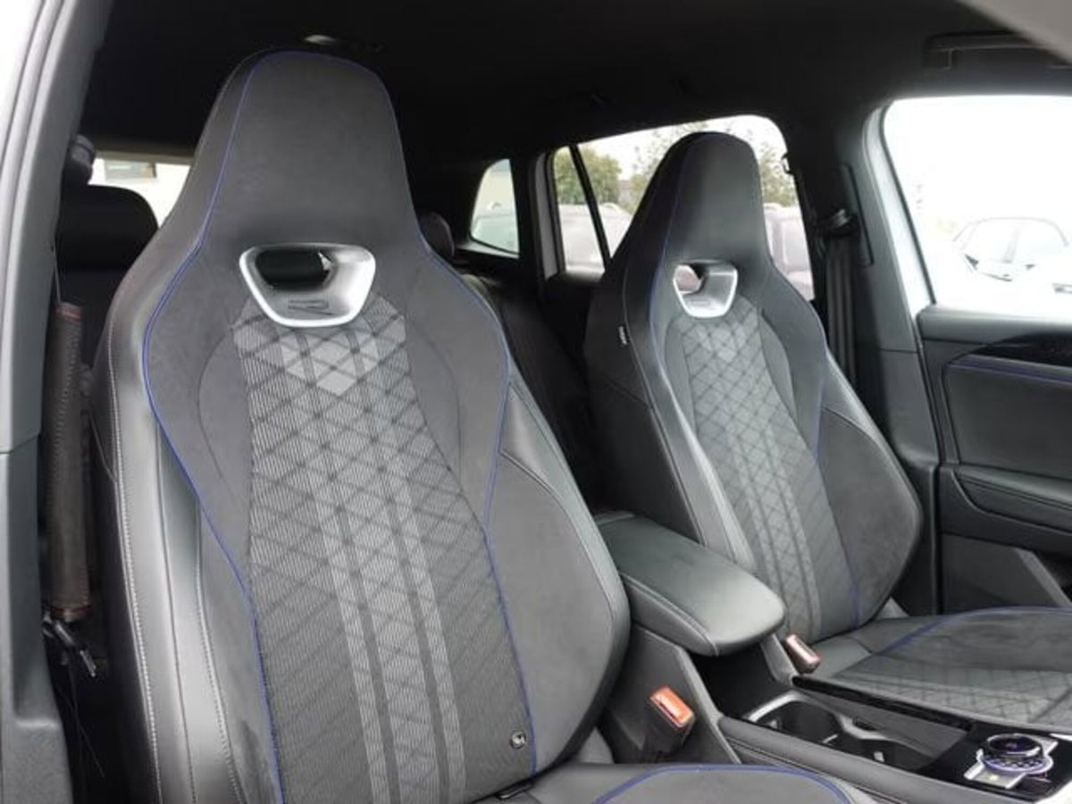 Volkswagen Tiguan 2.0 tdi R-Line 4motion 193cv dsg (9)