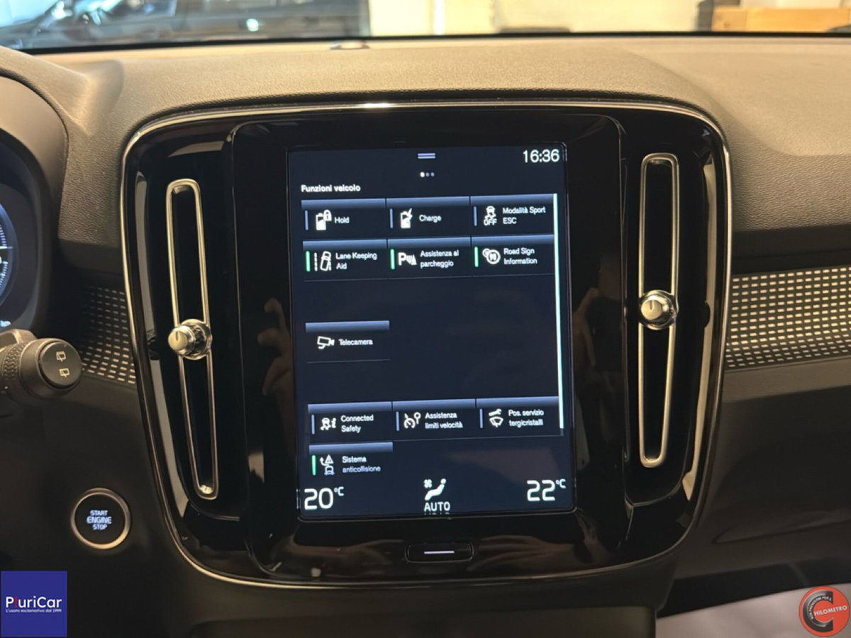 Volvo XC40 T5 Recharge Plug-in Hybrid R-design (12)