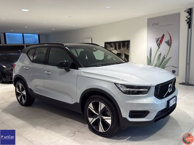 Volvo XC40 T5 Recharge Plug-in Hybrid R-design (2)