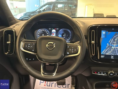 Volvo XC40 T5 Recharge Plug-in Hybrid R-design (9)