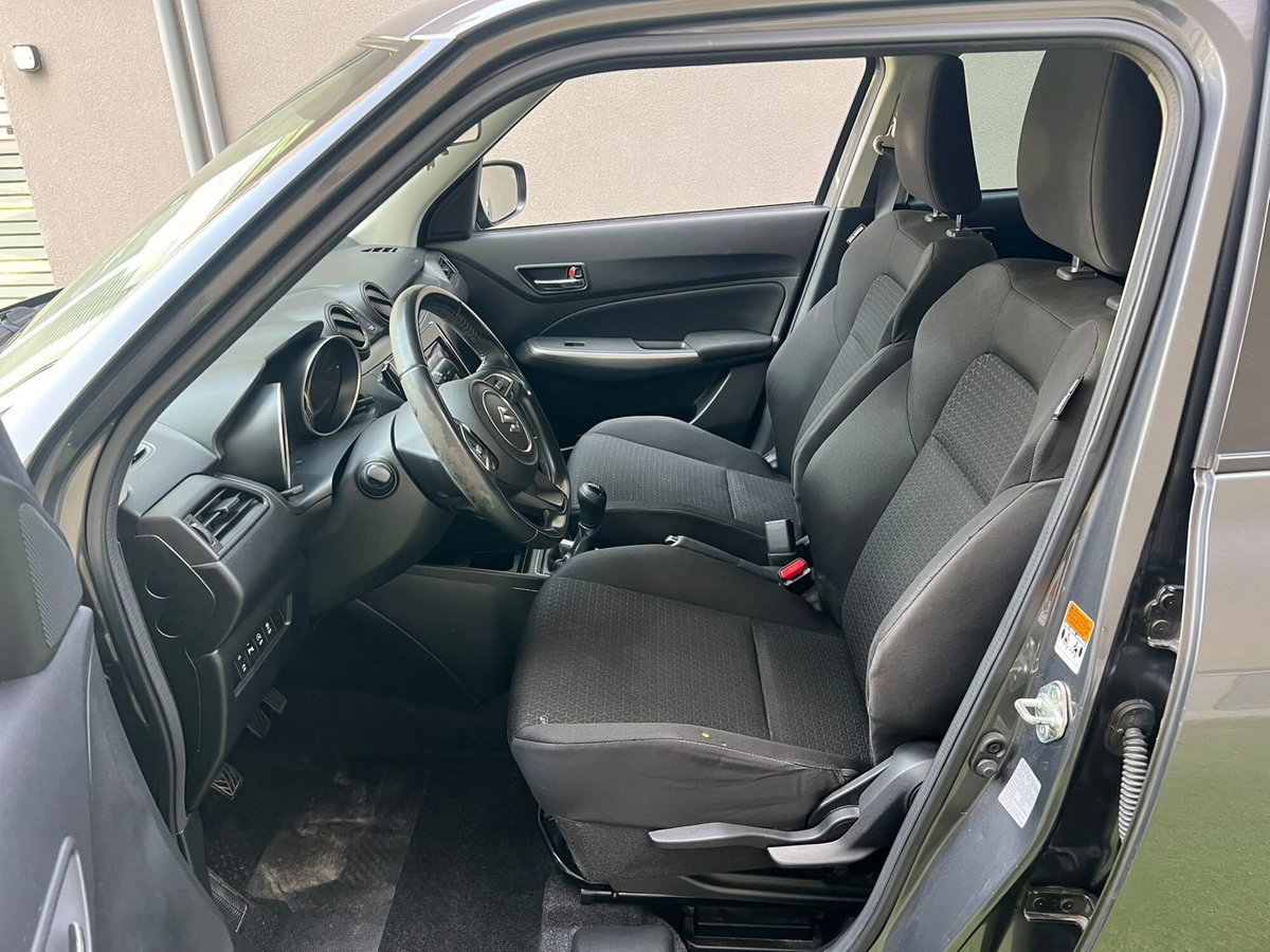 Suzuki Swift 1.2 Hybrid Easy Top (7)