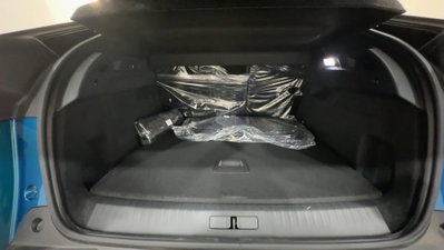 Peugeot 3008 1.2 hybrid 48V GT 136cv e-dcs6 (9)