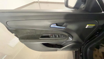 Alfa Romeo Junior 1.2 ibrida Sport Speciale 145cv edct6 (10)