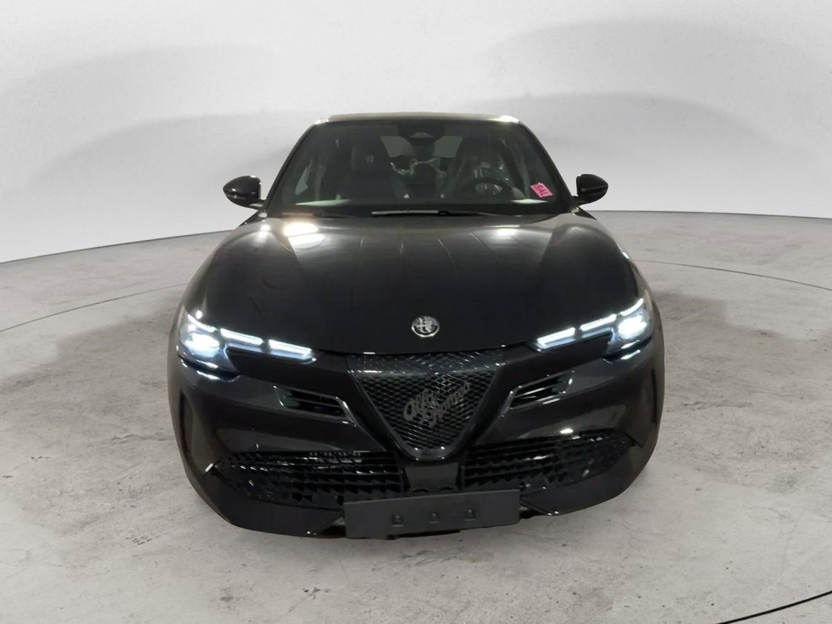 Alfa Romeo Junior 1.2 ibrida Sport Speciale 145cv edct6 (2)