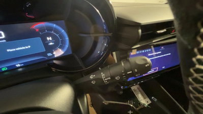 Alfa Romeo Junior 1.2 ibrida Sport Speciale 145cv edct6 (16)
