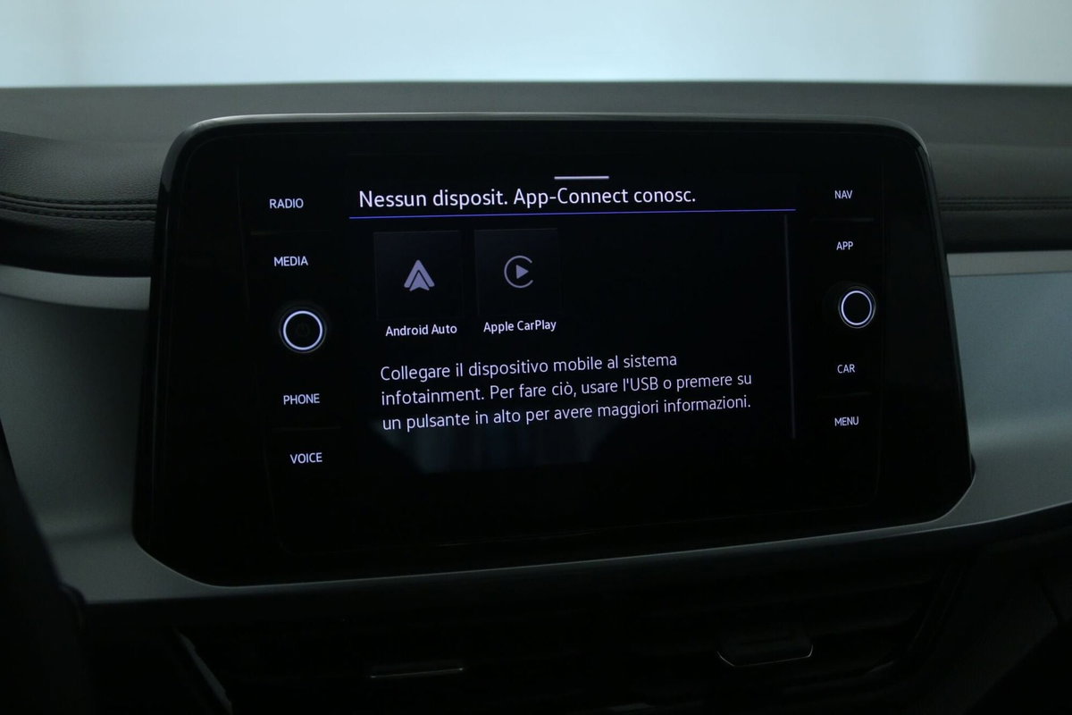 Volkswagen T-Roc 1.0 tsi Edition 115cv (13)