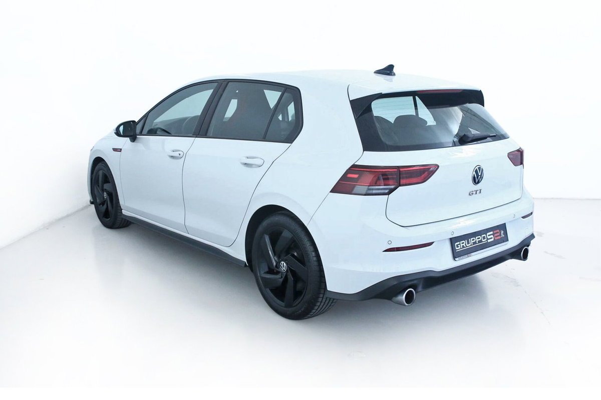 Volkswagen Golf 2.0 TSI GTI (6)