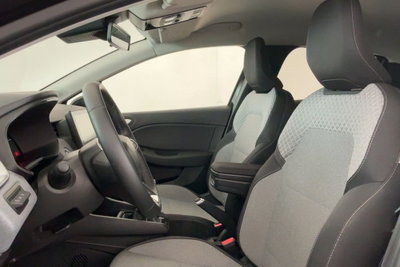 Renault Clio 1.5 dci Evolution 100cv (8)
