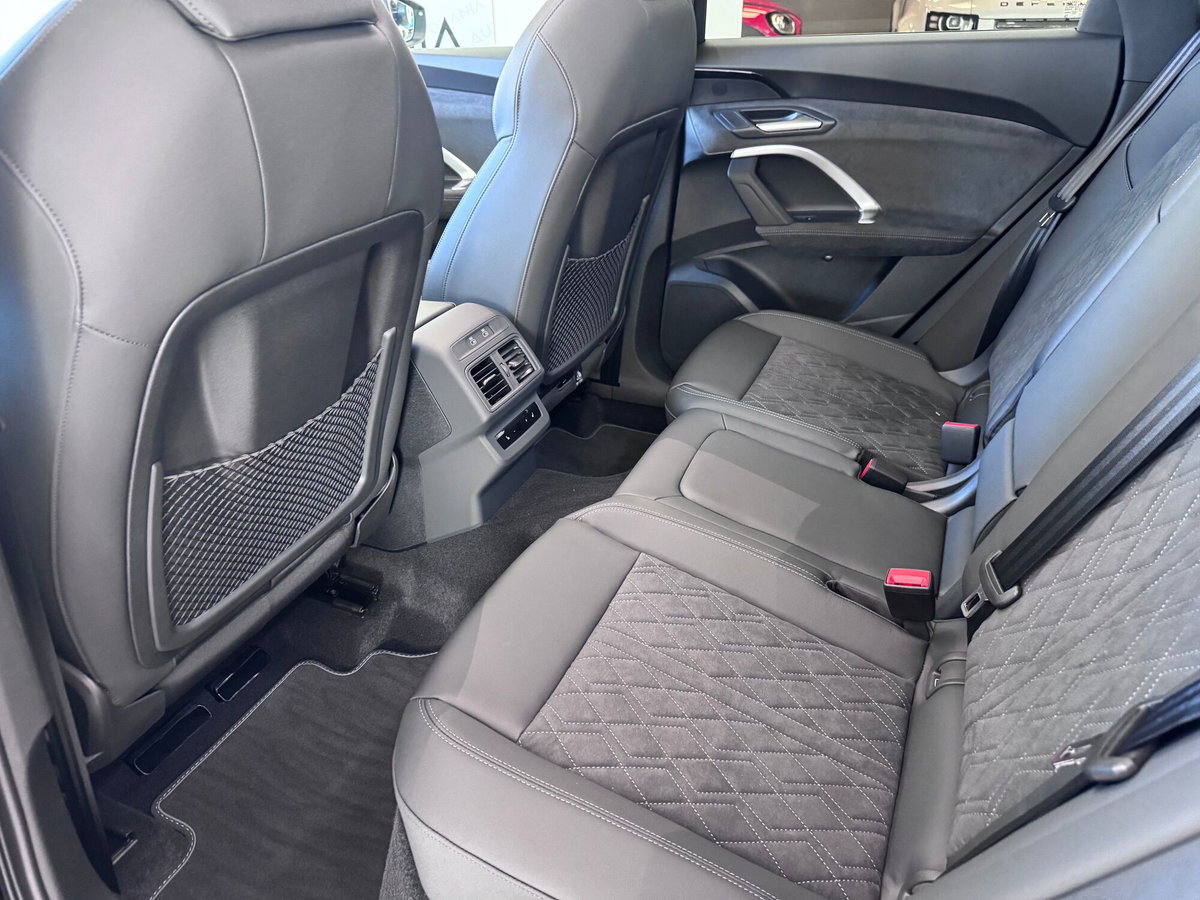 Audi Q5 2.0 tdi mhev+ S line quattro 204cv s-tronic (18)