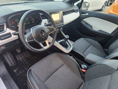 Renault Clio 1.0 tce Techno Gpl 100cv (9)