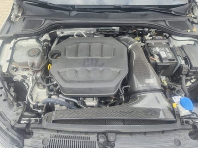 Volkswagen Golf 2.0 TSI GTI DSG (8)