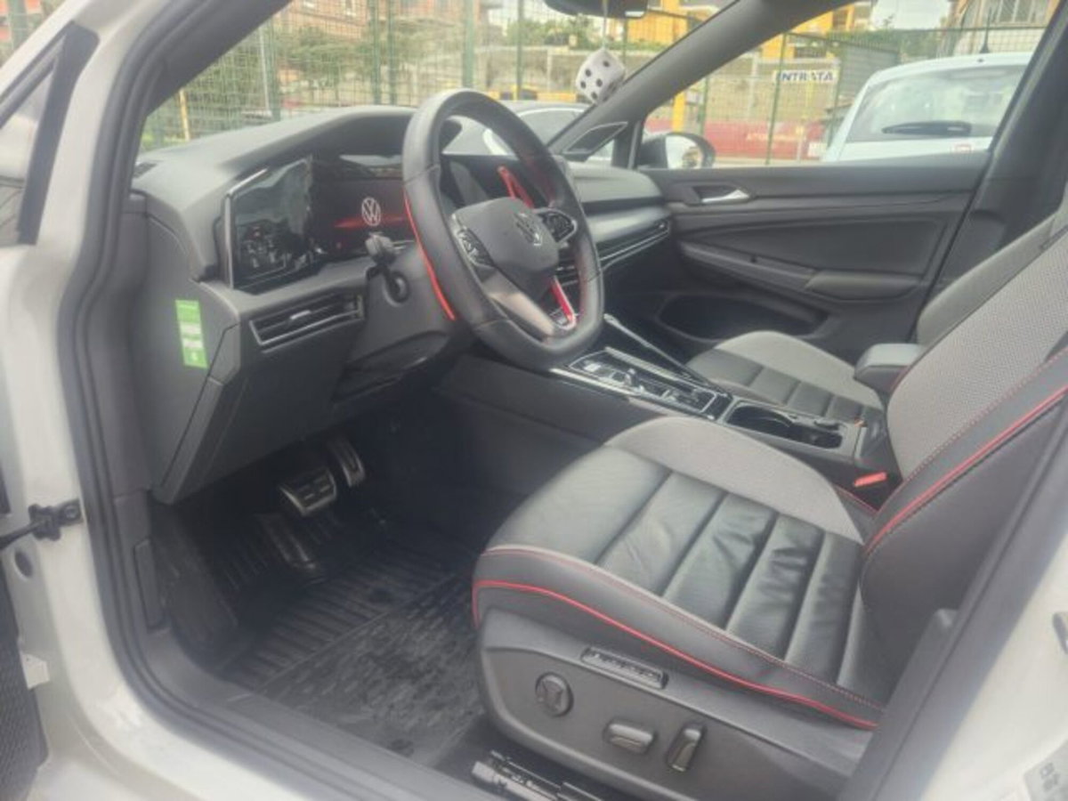 Volkswagen Golf 2.0 TSI GTI DSG (9)