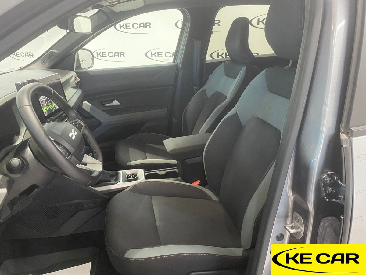 Dacia Bigster 1.2 mild hybrid Extreme 4x4 130cv (11)