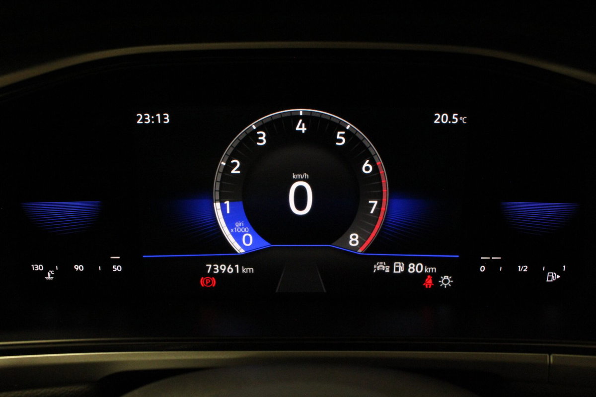 Volkswagen T-Roc 1.0 TSI Life (16)