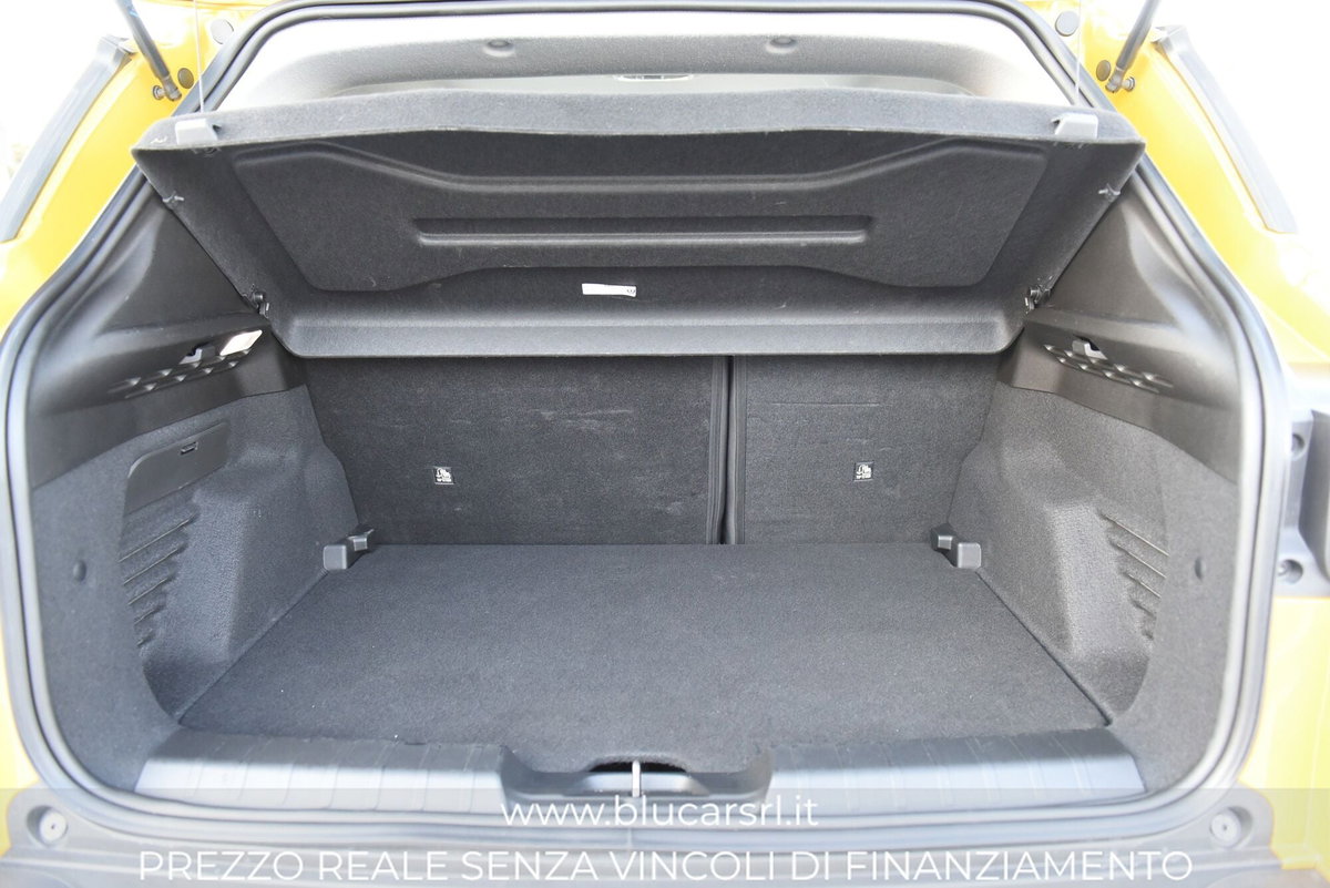 Jeep Avenger 1.2 turbo Altitude fwd 100cv (12)