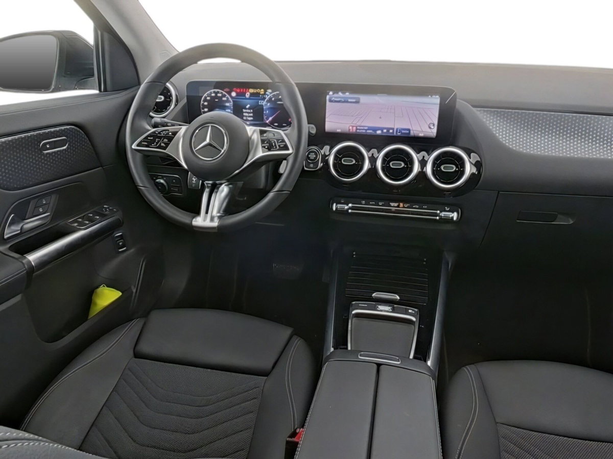 Mercedes-Benz GLA SUV 180 Progressive Advanced Plus auto (5)