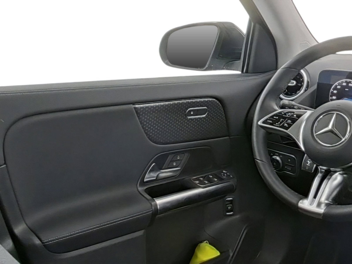 Mercedes-Benz GLA SUV 180 Progressive Advanced Plus auto (8)