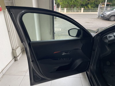 Peugeot 208 PureTech 75 Stop&Start 5 porte Active Pack (8)