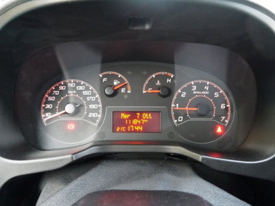 Fiat Qubo 1.3 MJT 95 CV Trekking (14)